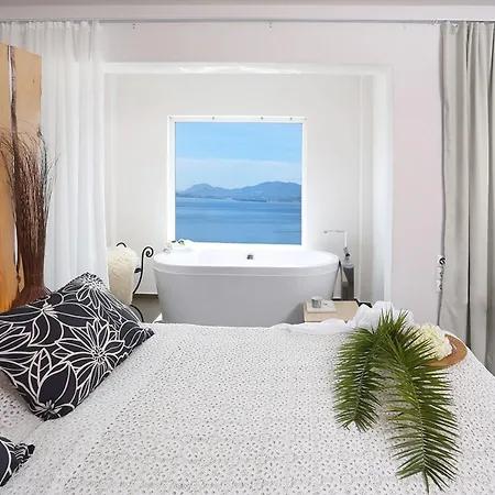 Otel Pantokrator 3*